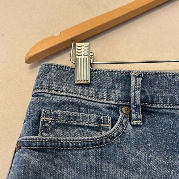 Loft Denim roll shorts Size 4 EUC - Picture 3 of 8